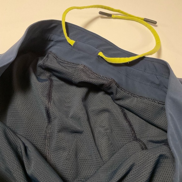 LuLuLemon Pace Breaker Linerless Short 9", Men’s, Navy, Sz L, Like New. - Picture 6 of 12